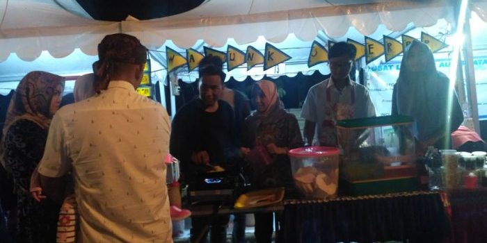 Buka Stand Jajanan, Mahasiswa Politeknik Ingin BP Batam Terus Bikin Acara Spektakuler
